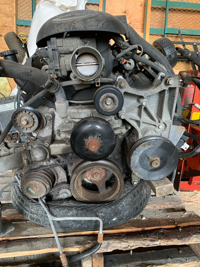 2005 GM Engine  in Other in Hamilton - Image 2