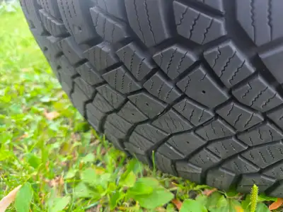 5 bolts x 114.3 mm pattern. All 4 winter ice continental tires with rims. Fit both 2003 Honda Odysee...