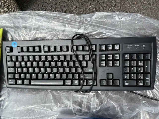Computer keyboard for sale for $10 in Mice, Keyboards & Webcams in Moncton - Image 2