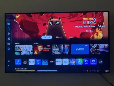 Samsung 4K Qled Smart TV 43”, View more