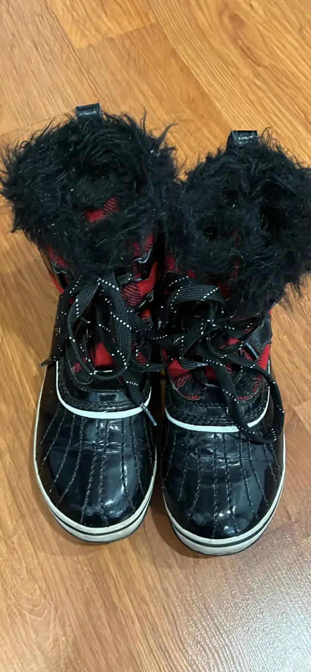 Botte d hiver Femme Sorel winter women boot  size 37 in Women's - Shoes in Laval / North Shore - Image 2