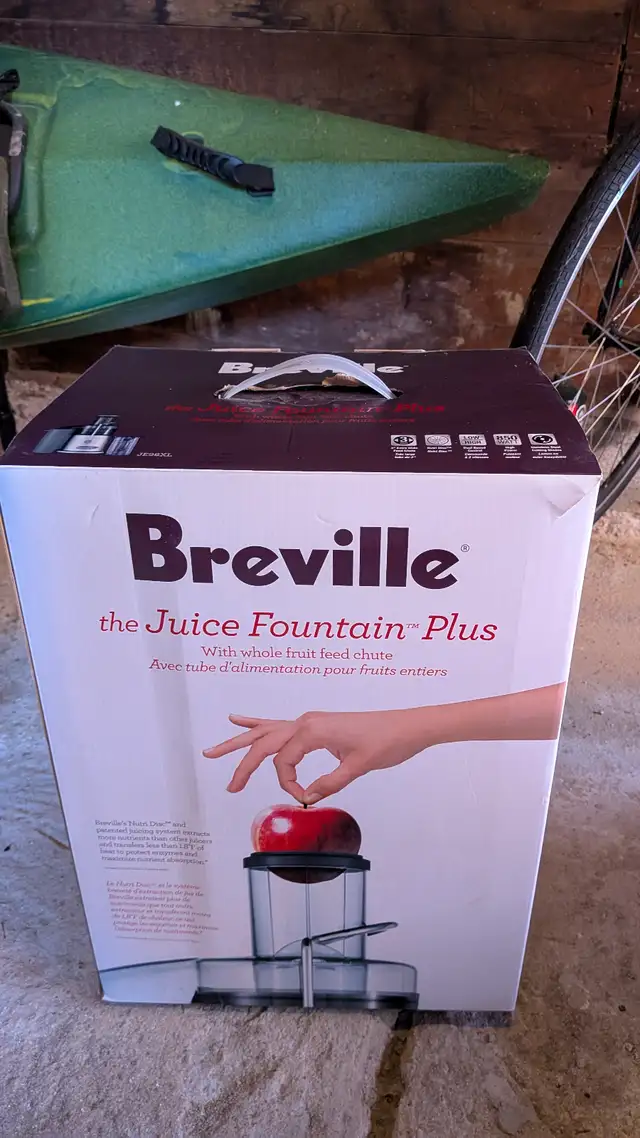 Breville Juicer in Processors, Blenders & Juicers in Kitchener / Waterloo - Image 2