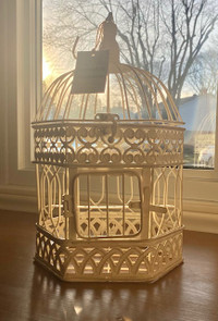 Decorative birdcage