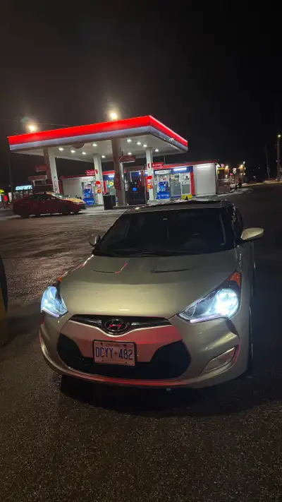 Selling my Hyundai Veloster in great condition. The car runs and drives perfectly with no mechanical...
