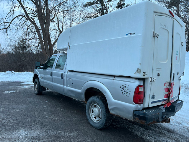 Ford F-250 Disel. in Cars & Trucks in Gatineau - Image 3