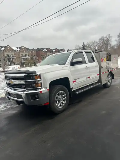 6.6 Duramax Diesel! Single Owner/Operator Loaded in Mint Condition Custom Built all Aluminum Welding...