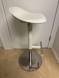 4 white ikea Janinge bar stools
