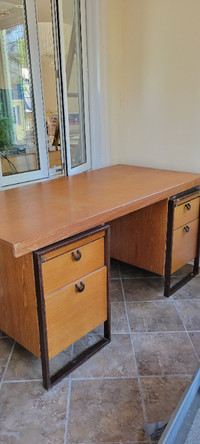 Desk and filing cabinets with lock and key.