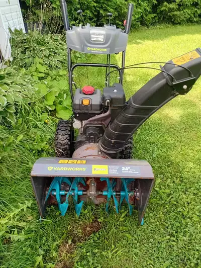 Yardworks XTREM E 24 inch Snowblower, View more