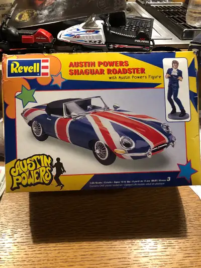 NIB Shaguar kit in folding box— celo has been removed so I can touchy feelie— all parts intact with...