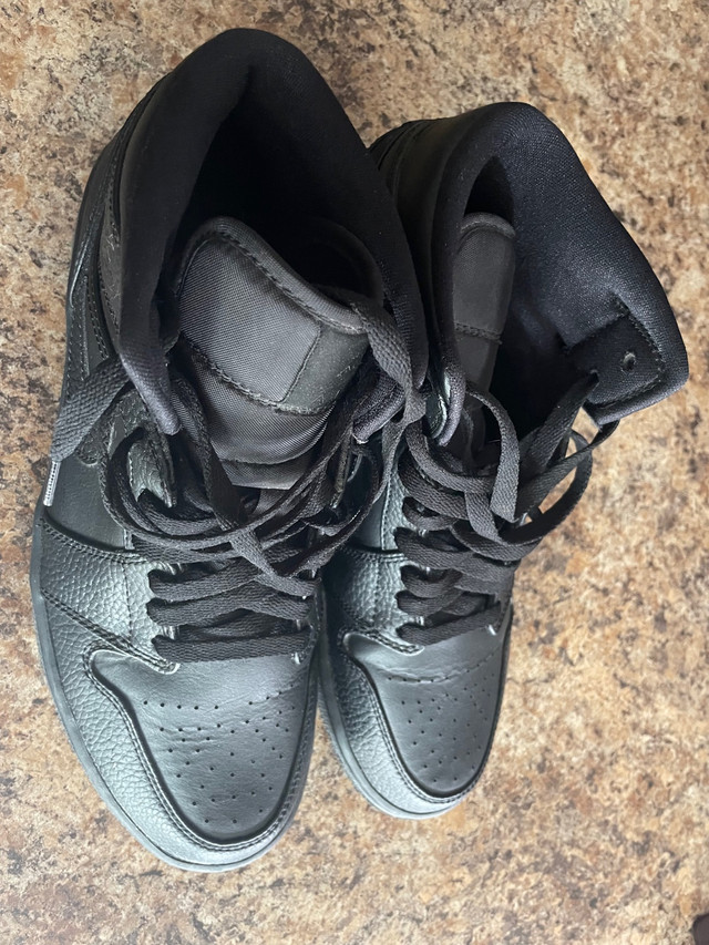 Air Jordan Mid 1 - All black men’s 9.5 in Men's Shoes in Oshawa / Durham Region
