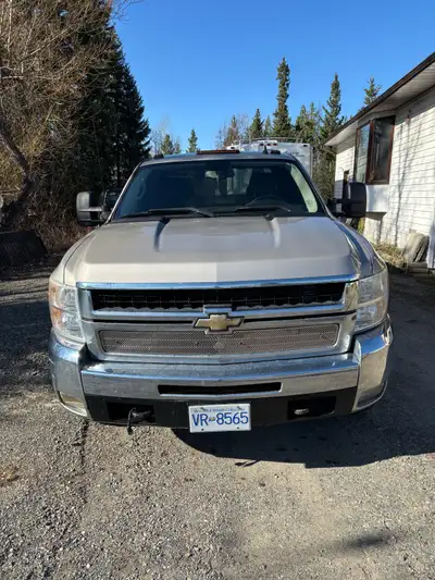 2008 chev duramax 2500 long box, Allison transmission,runs great, great on fuel , never abused, only...