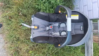 Infant Chicco car seat/career, View more