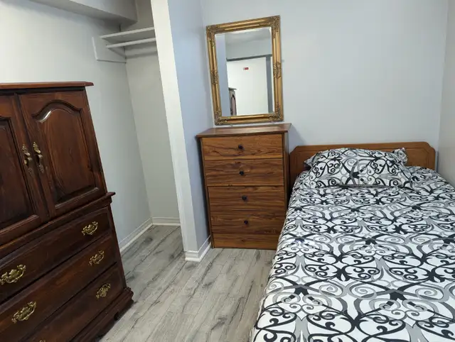 Good Student Housing: From 725 -750/Room. in Room Rentals & Roommates in Kitchener / Waterloo - Image 8