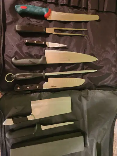 Professional knives and carry bag, View more