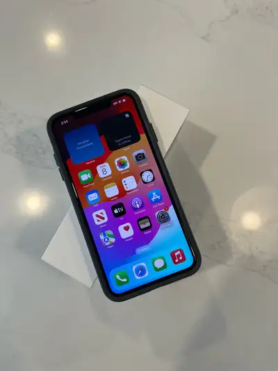 iPhone XS Max Silver 64gb, with OtterBox case, battery 88%, View more