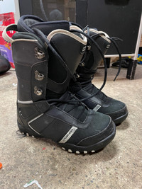 Ltd snowboard boots size 9