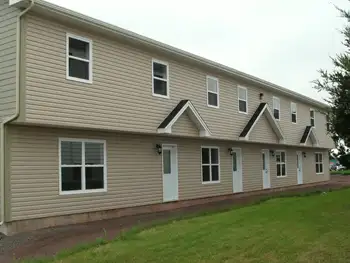 Attention Students! EXECUTIVE FULLY FURNISHED 4 BEDROOMS SUITE