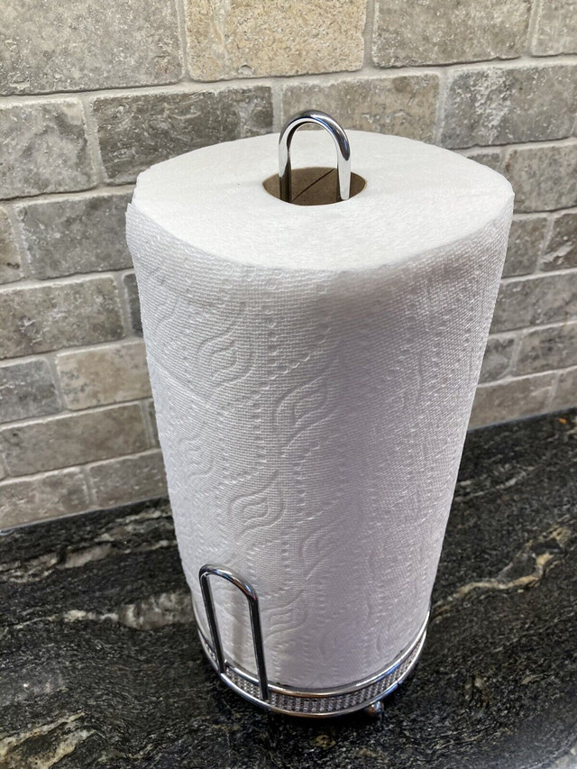 Paper Towel Holder in Other in Kitchener / Waterloo - Image 4
