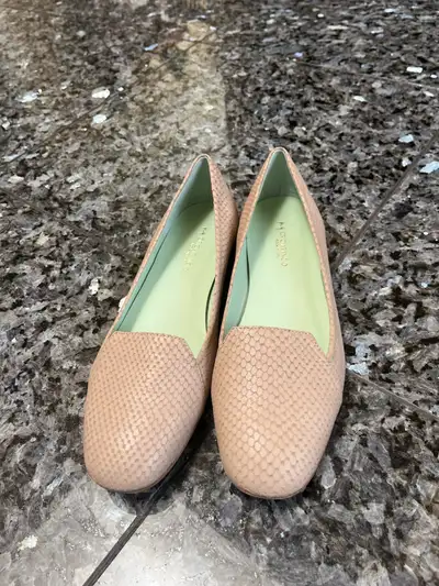 Brand new M Grigiarancio Italian  Flats in size 8.5, View more