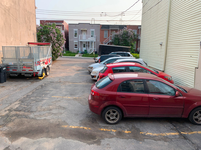 Stationnement Spécialisé pour les Voyageurs dans Entreposage et stationnement à louer  à Ville de Montréal - Image 4