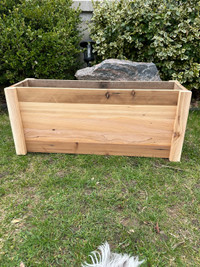 Cedar planter box 