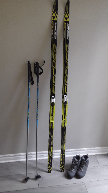 NORDIC FISCHER Sprint Cross Country Ski Package in Ski in Belleville