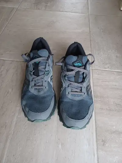 Souliers de course Saucony Trail pour homme à l'état neuf, View more