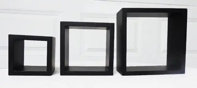 MELANNCO  SET OF 3 SQUARE WOODEN WALL HANGING SHELVES in Home Décor & Accents in Guelph - Image 2