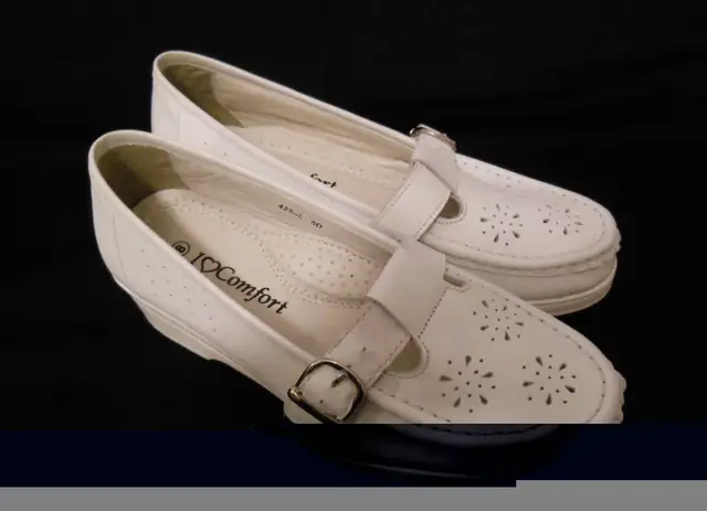 Chaussures neuves !  I LOVE COMFORT blanc - Femme pointure 8 in Women's - Shoes in Québec City - Image 5