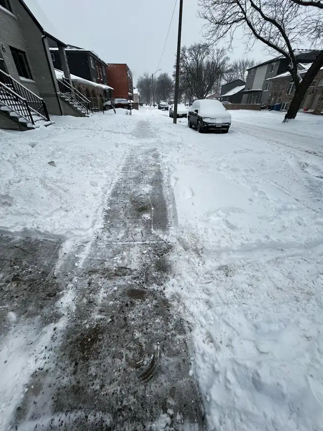 snow removal man with all the tools 65203778842369122