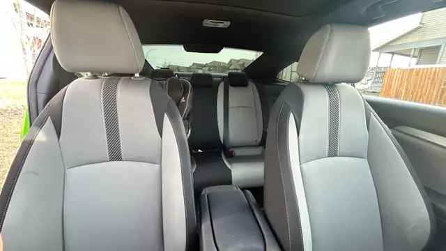 2017 Honda Civic EX-T Coupe 1.5L - Manual in Cars & Trucks in Calgary - Image 6