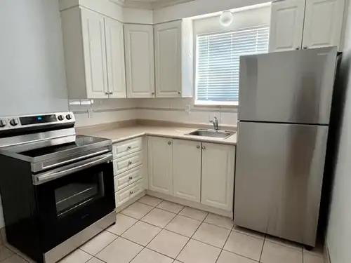 Spacious and well located 2-Bedroom unit in Port Credit, minutes from the lake, Go Transit and all a...