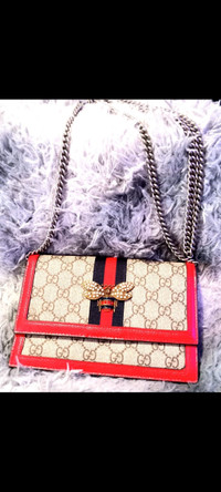 Gucci Chain Wallet