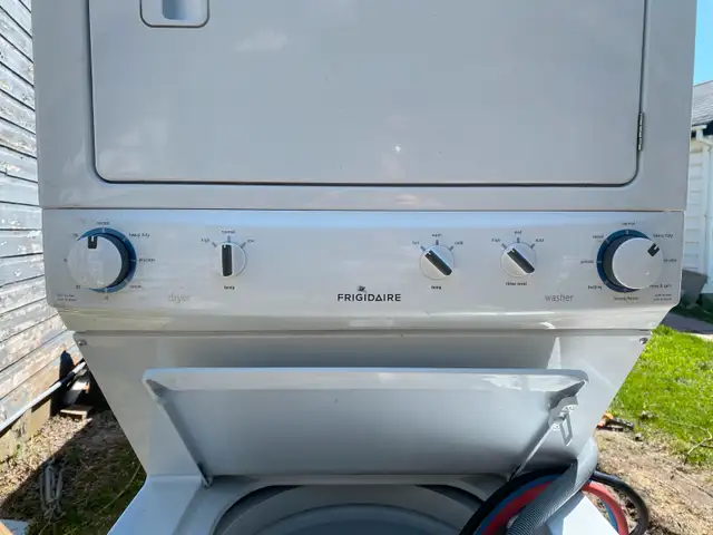 stackable washer dryer in Washers & Dryers in Kawartha Lakes - Image 3