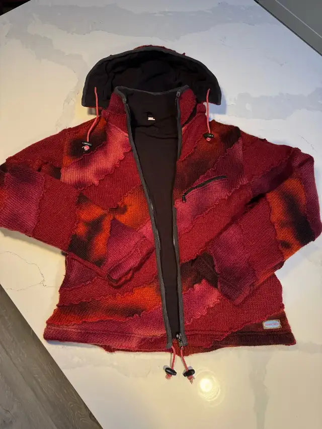 Fleece Lined Wool Jacket With Detachable Hood in Women's - Tops & Outerwear in Calgary - Image 6