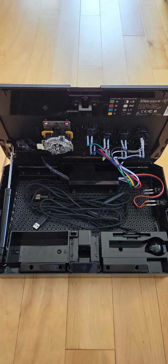 Razer Atrox Xbox One Arcade Stick in XBOX One in City of Montréal - Image 3