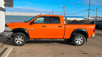 Short box, crew cab, power windows, power heated mirrors, power adjustable driver seat, light bar, r...