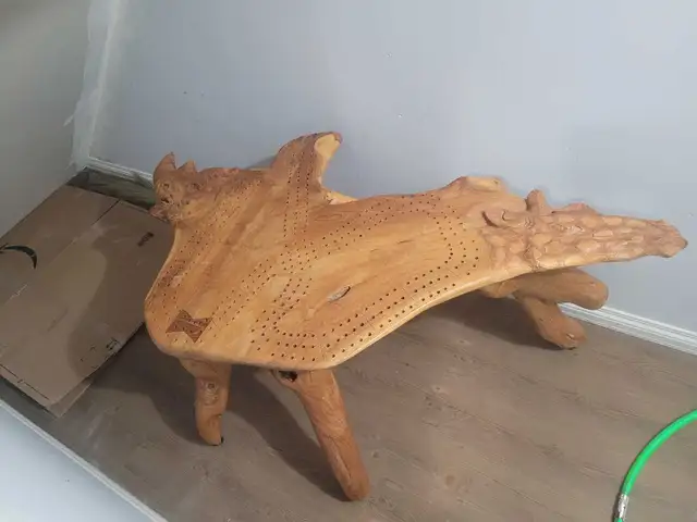 Custom Cribbage Root Wood hand Carved Table in Coffee Tables in Calgary - Image 9