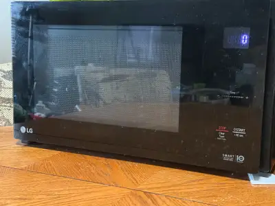 This is an LG Smart Inverter Microwave, offering efficient and even cooking. While it has been previ...