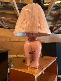 Vintage 90’s Pink LAMP