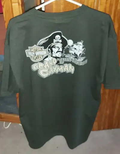 Men’s Harley Davidson Grand Cayman Black T-shirt Pirate Ship USA Made. BR