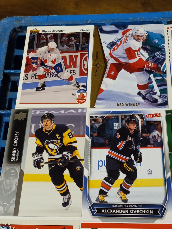 Hockey Cards Hall of Famers Gretzky,Lemieux,Yzerman lot of 105 in Arts & Collectibles in Trenton - Image 2