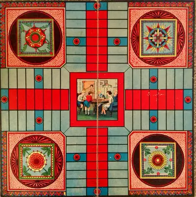 RÉDUIT. RARE début 1900 Antiquité Planche de jeu Parcheesi, View more