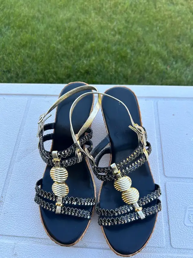 Women’s Shoes in Women's - Shoes in Edmonton - Image 5