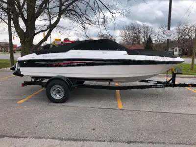 18ft bowrider with 3.0L Mercruiser sterndrive in excellent condition. All 5-yr maintenance done last...