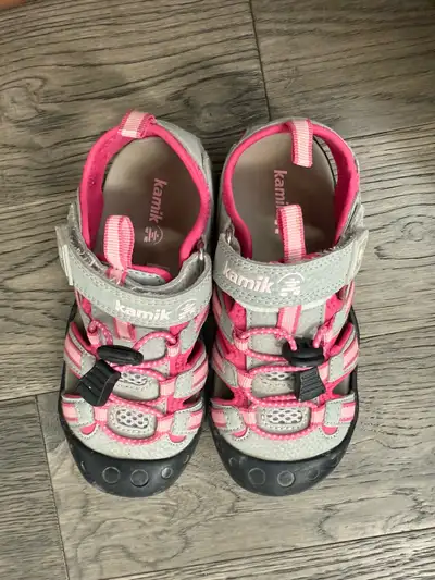 Kamik adventure sandals size 13, View more