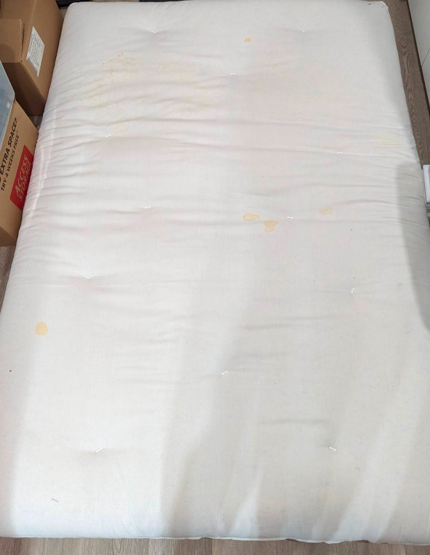 Moving - Futon mattress in Couches & Futons in Markham / York Region - Image 2