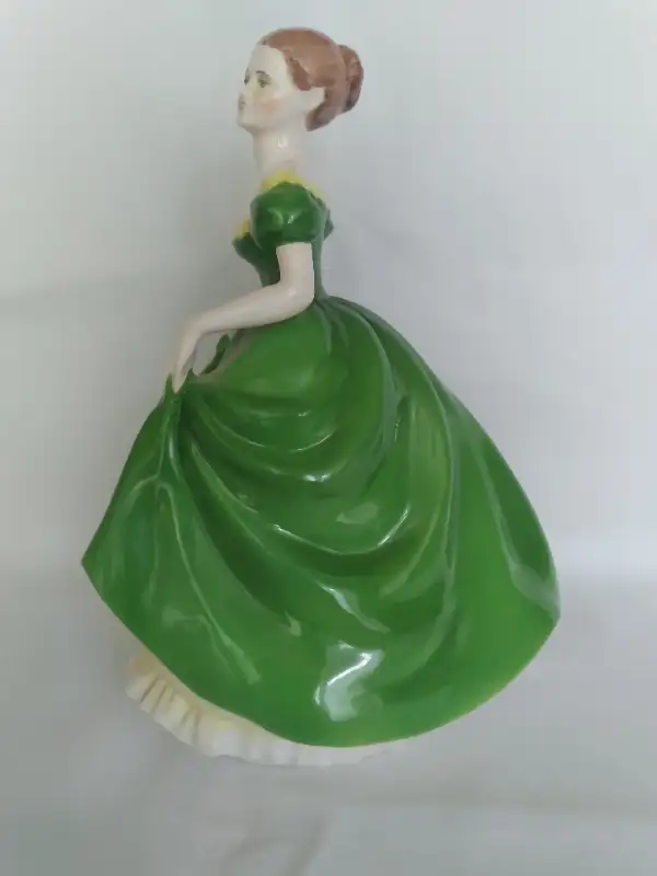 Coalport "Heather" Figurine in Arts & Collectibles in Barrie - Image 3
