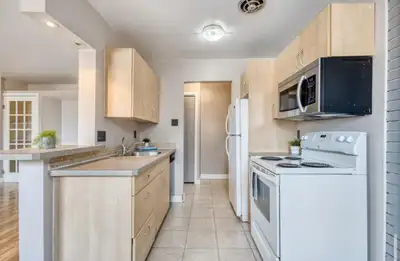 Rent: $1,300 + Hydro Features: • Spacious 1-bedroom with ample natural light • Open-concept living a...